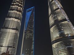 -陆家嘴空中步行连廊