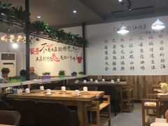 大堂-珍巴奴毛肚牛肉小火锅(四惠店)