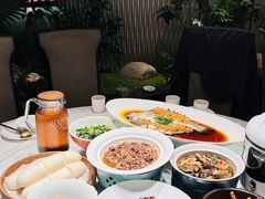 -湘知湘味(岳麓山店)