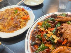 -郑小二山东特色炒鸡店(红小巷店)