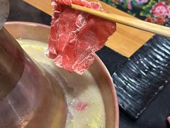 -果松木炭酸菜铜火锅·外婆参鸡汤