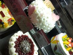 -85度C(生甜甜圈研究工坊·上海松江人民北路店)
