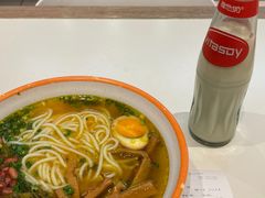 -大食代美食广场(上海中心店)