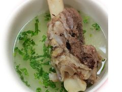 -周震馄饨