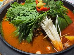 辣白菜脊骨火锅-韩香福脊骨汤锅(上杭路店)