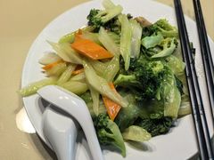 -然一素食餐厅(马利来广场店)