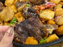 -老钟家烤羊排·敦伊阁清真餐厅胡羊焖饼