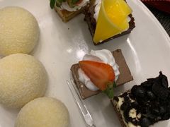 -梅园国际大酒店·自助餐厅(光明港店)