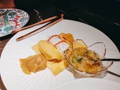 -海派悦庭·海胆烧麦·新融合菜(凯德广场店)