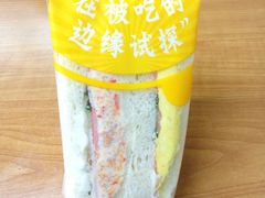 -全家便利店(沪南公路店)