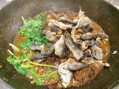 -胡须佬鸡煲四季火锅店(石厦西村直营店)