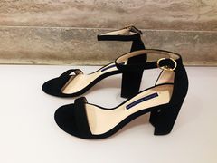 -STUART WEITZMAN(静安嘉里中心店)