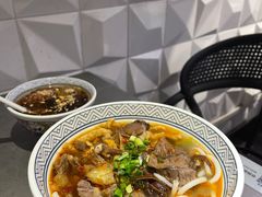 招牌大片牛肉粉-粉吖吖·邵阳米粉(体育西路店)