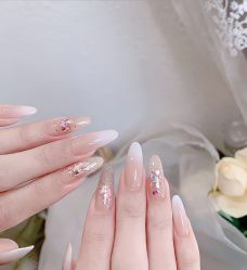 -H12 STAR日式美甲美睫专门店