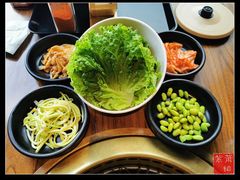 小菜&生菜-九畋町和牛黑牛烤肉料理(三里屯3·3大厦店)