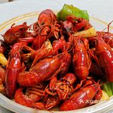 在摄山农贸市场吃到了26年的第一盆龙虾！🦞