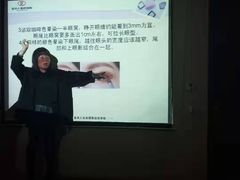 -金夫人化妆摄影职业培训学校