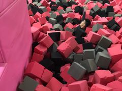 -嘿哟动霸CHUA·新潮玩运动娱乐中心·蹦床滑冰团建乐园