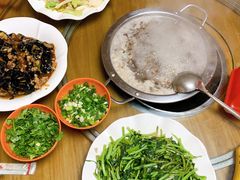-丽梅羊汤土菜馆(河畔花园店)