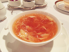 蟹肉烩官燕-唐阁(香港朗廷酒店)