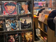 -黑胶星球(华发中城商都店)