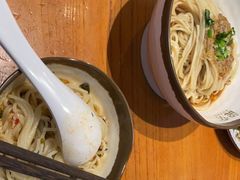 -龍堂蟹黄小笼包(万家丽店)