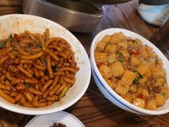 -富正毅三下锅·湘西韵味(天门山索道店)