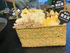-鹿鸣山草本茶香火锅(园西路店)