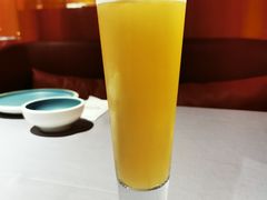 福佳白啤酒-梧桐北京烤鸭·铜锅涮肉(海岸城店)