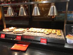 -四海一家自助餐(益田假日广场店)