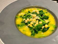 豌豆黄浸豌豆尖-半山腰·云南菜(侨福芳草地店)