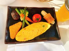 -亚龙湾希尔顿自助餐厅·海鲜·烧烤·沙滩BBQ·现场乐队