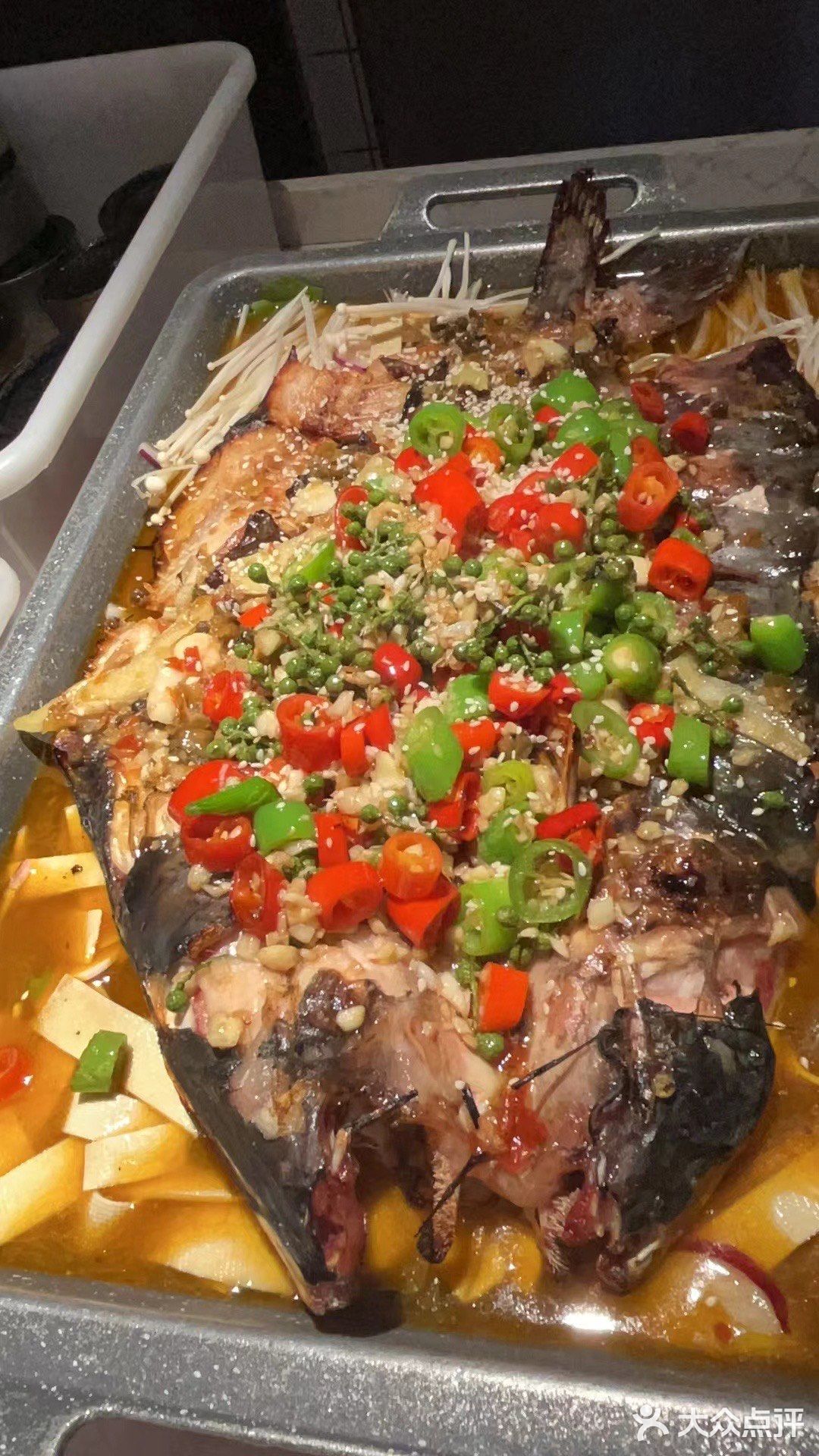那么这家餐厅绝对不容错过！ 5号碳火牛蛙烤鱼