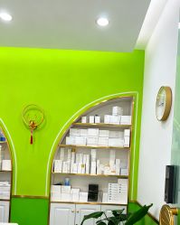 -苗医生专业祛痘·皮肤管理