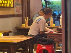 -有红鸡毛店·砂锅菜(抚琴夜市店)