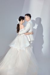 -芭莎视觉婚纱摄影(花溪店)