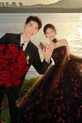 -喜爱高定婚纱摄影