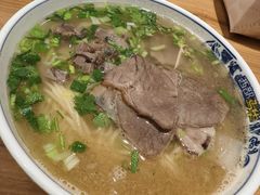 牛肉拉面-西部马华清真兰州牛肉面·烧烤夜市(关东店)
