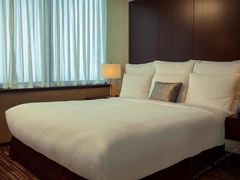 -上海龙之梦万丽酒店