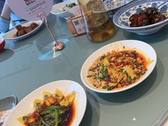 -泓历皇朝酒店(东亭店)