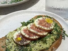 无花果手撕鸡肉tapas-Toris(LuOne凯德晶萃广场店)