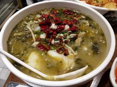 -渝是乎川渝小炒(新世界百货望京店)