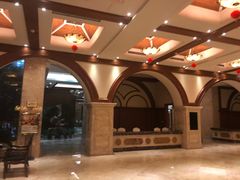 -山明水秀大饭店