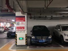 -万象城-停车场