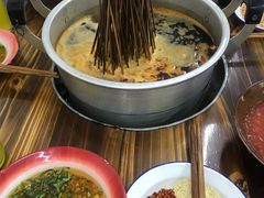 -咏勝锑锅麻辣烫(净居寺路总店)