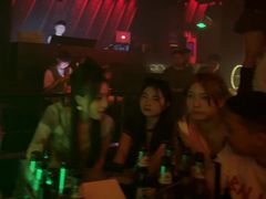 -V AMUSING CLUB·酒吧(银河中心店)