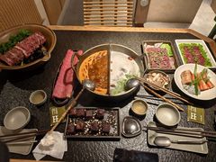 -三出山火锅(南京万象天地店)