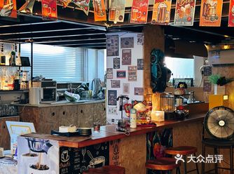 在 野岛WILD ISLAND 的天台上喝咖啡