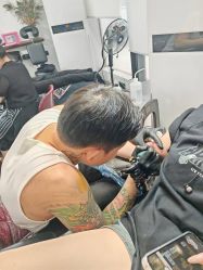 -龙之吻专业刺青·手工耳洞·纹身去色