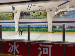 -正佳冰河湾真冰滑冰场